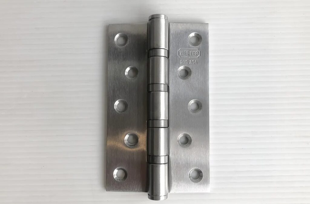 Bản lề 08225-304 lắp cửa chính, cửa thông phòng, chất liệu inox 304