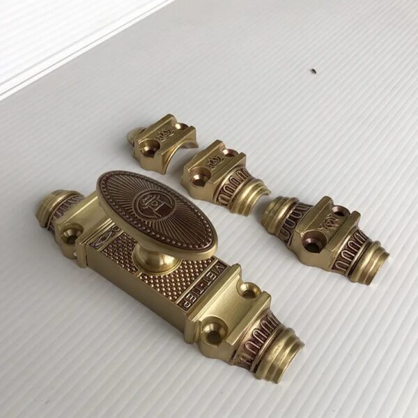 Clemon Việt Tiệp 09961 làm bằng đồng, lắp cửa sổ