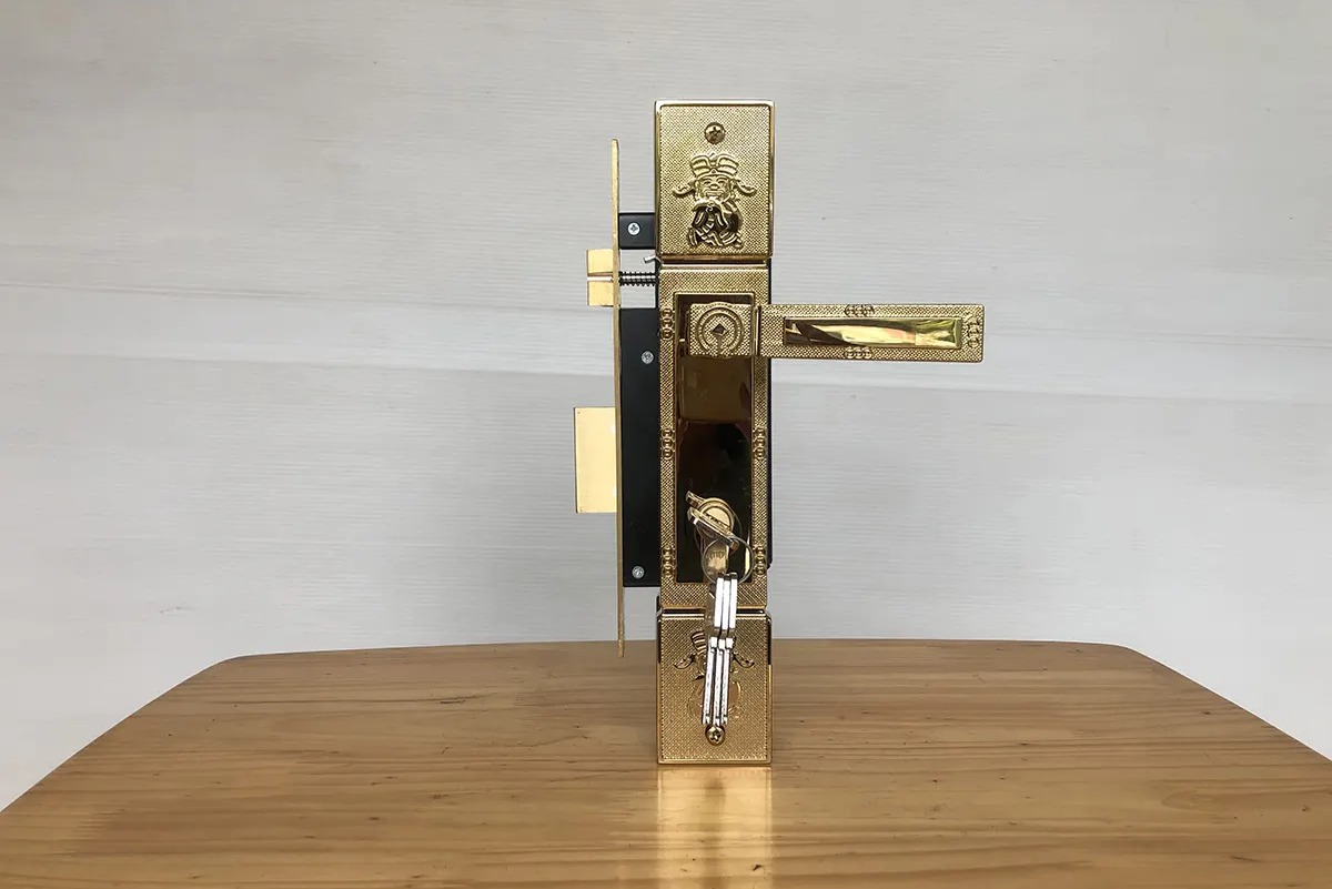 Khóa việt tiệp 04188 lắp cho cửa chính