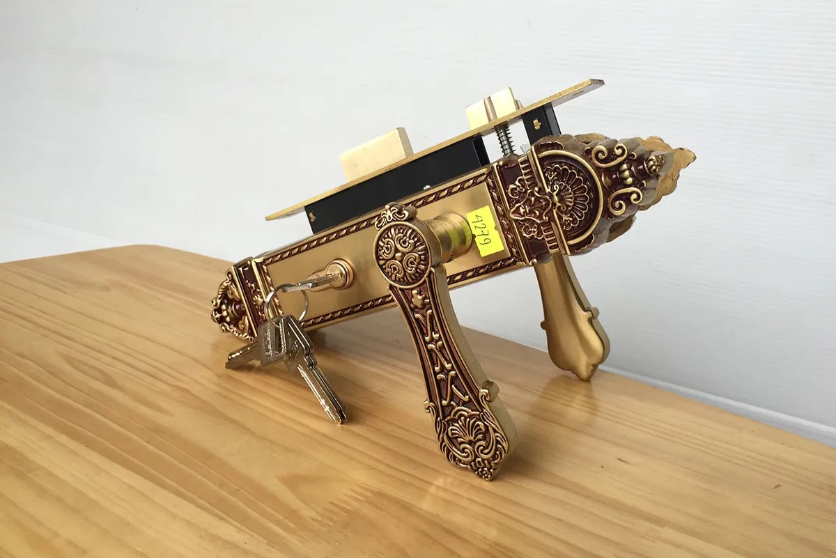 Khóa việt tiệp 04279