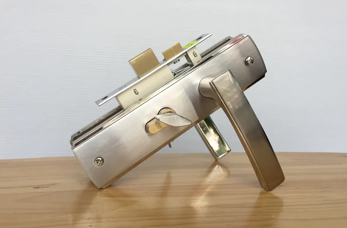 Khóa việt tiệp 04509 ảnh thực tế