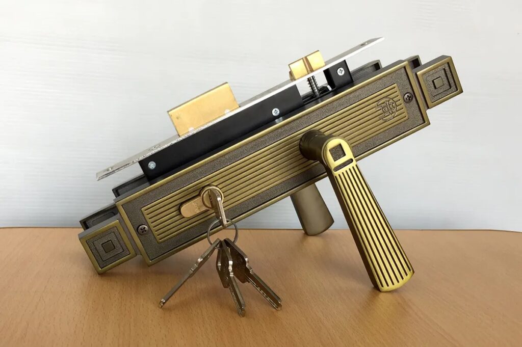 Ảnh thực khóa việt tiệp 04936