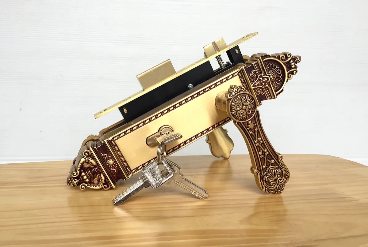 Khóa việt tiệp 04279